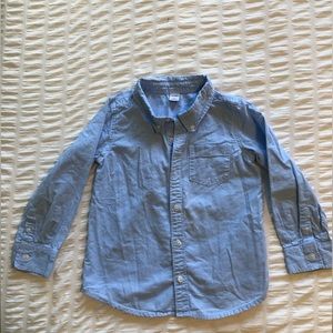 Kids size 5T button down shirt